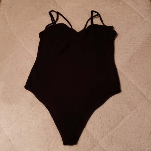 Forever 21 Other - Women's bodysuit color black size L